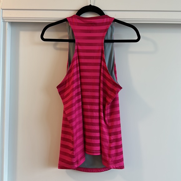 NIKE TANK SIZE XL - Picture 3 of 7